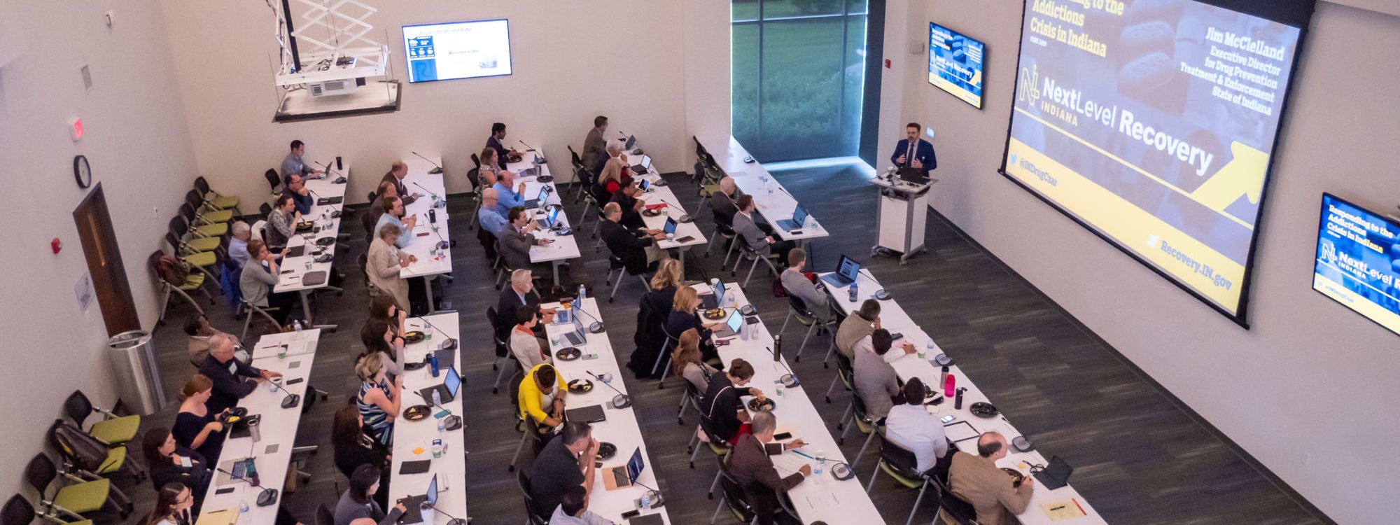 Researchers and community members discuss data solutions to the opioid crisis
